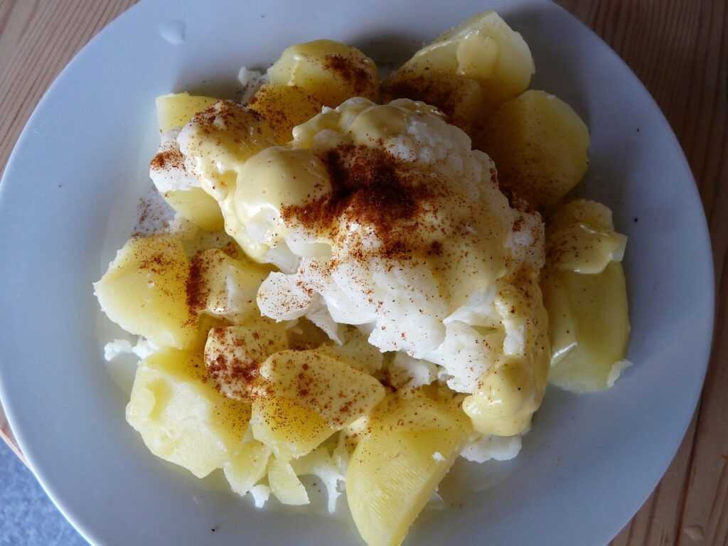 cauliflower, potatoes, meal-3842.jpg